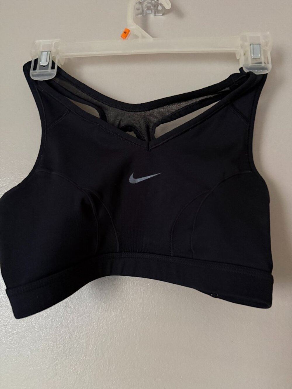 Nike Black Medium Support Sports Bra – Size Small  (004)